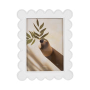 5x7-scallop-edge-photo-frame-white-1