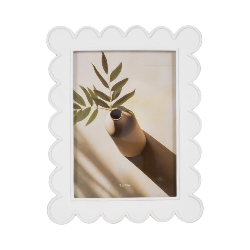 5x7-scallop-edge-photo-frame-white-1