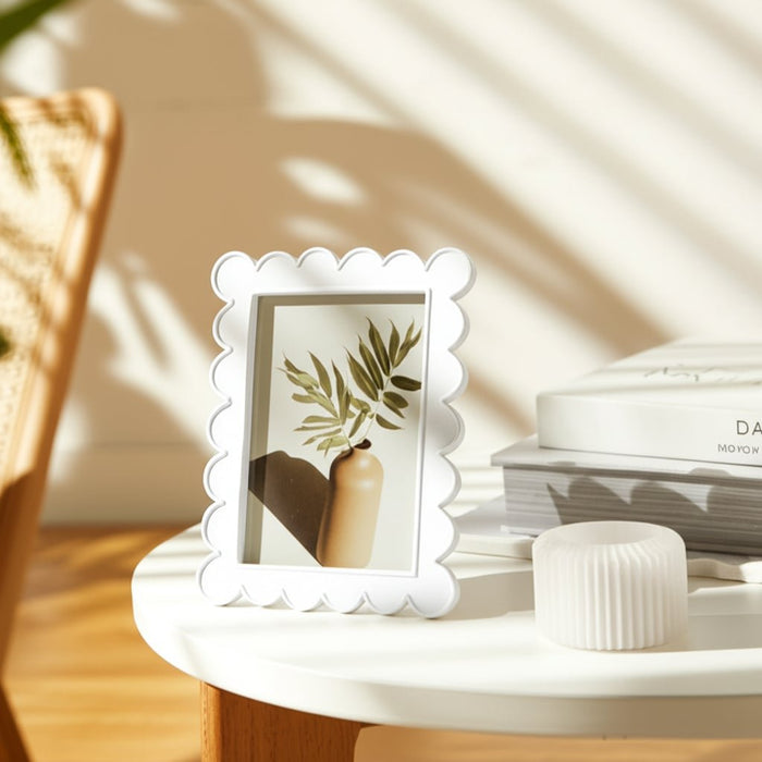 5x7-scallop-edge-photo-frame-white-13