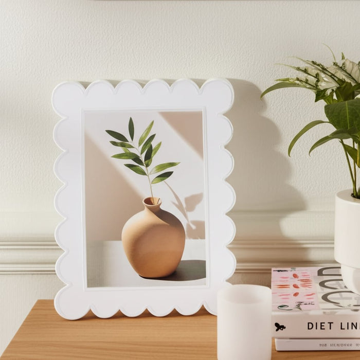 5x7-scallop-edge-photo-frame-white-15