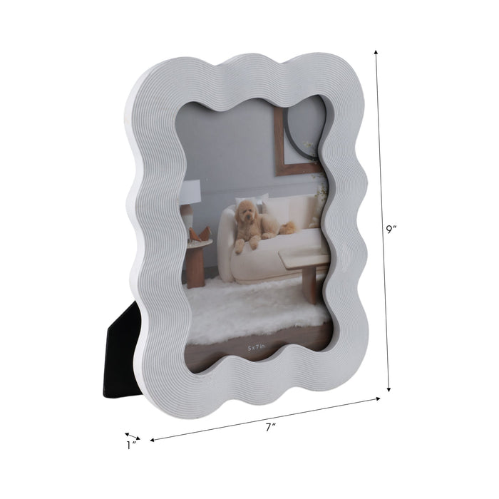 5x7-squiggle-photo-frame-white-2