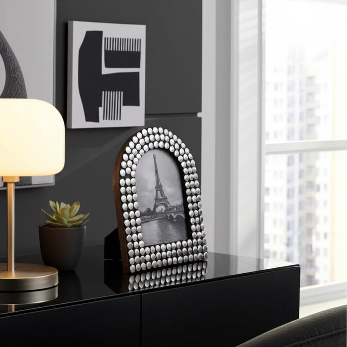 5x7-studded-arch-photo-frame-silver-black-10