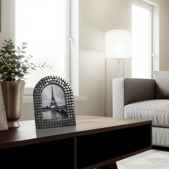 5x7-studded-arch-photo-frame-silver-black-11