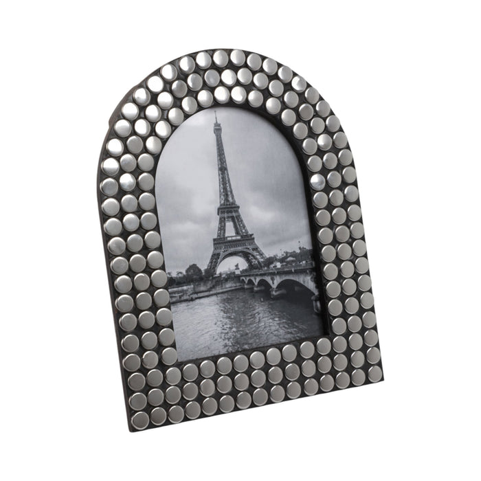 5x7-studded-arch-photo-frame-silver-black-2