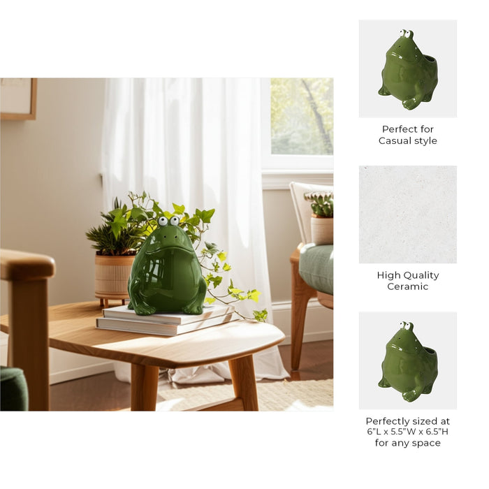 6-dark-green-frog-candle-2