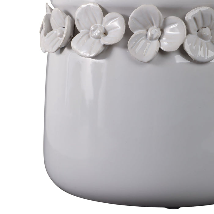6-floral-applique-planter-white-4