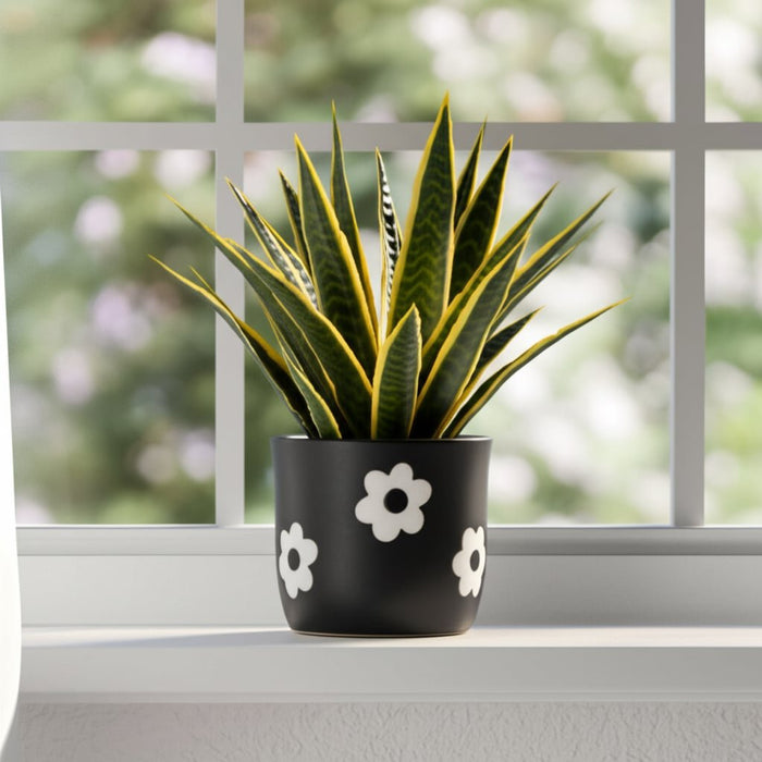 6-flower-power-planter-black-white-12