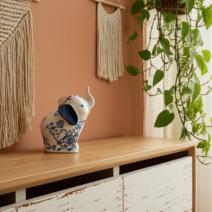 6-trunk-up-chinoiserie-elephant-blue-white-11