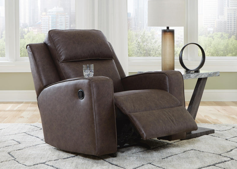 lavenhorne-reclining-sofa-loveseat-and-recliner-19