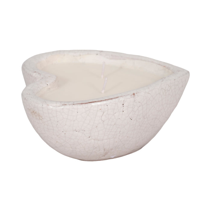 7-11-oz-sandalwood-heart-candle-white-3
