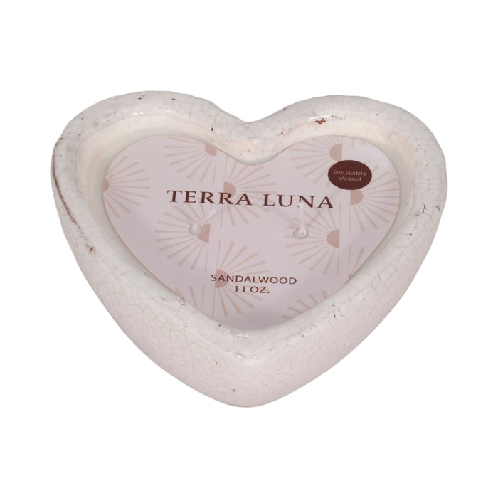 7-11-oz-sandalwood-heart-candle-white-4