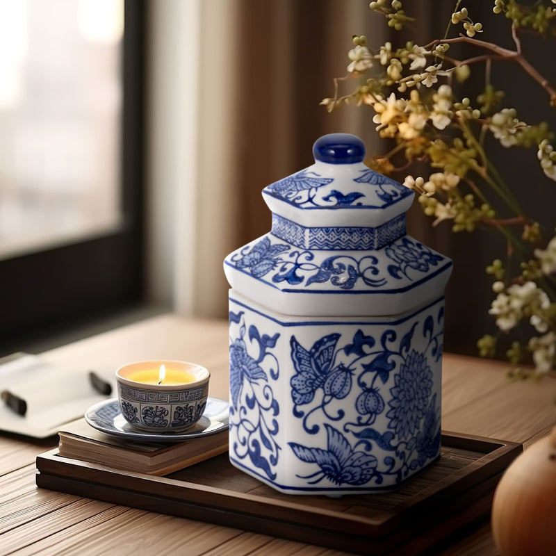 7-6oz-sandalwood-myrrh-chinoiserie-cndle-blu-wht-10
