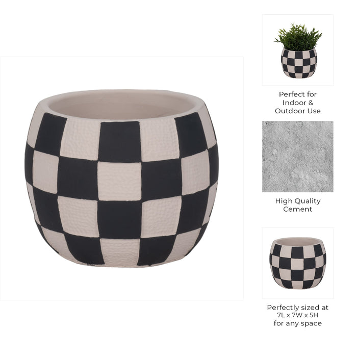 7-checkerboard-rounded-planter-black-white-9