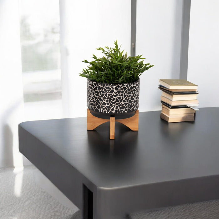 7-crackled-planter-w-wood-stand-black-10
