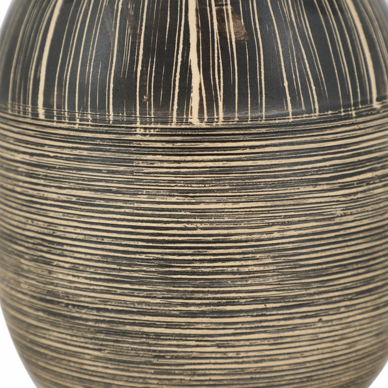 7-h-tribal-vase-brown-6