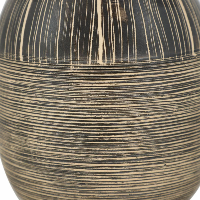 7-h-tribal-vase-brown-6