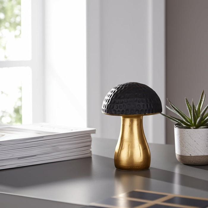 7-hammered-top-mushroom-black-gold-10