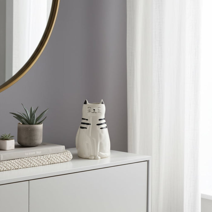 7-sitting-pretty-kitty-with-vase-opening-white-b-12