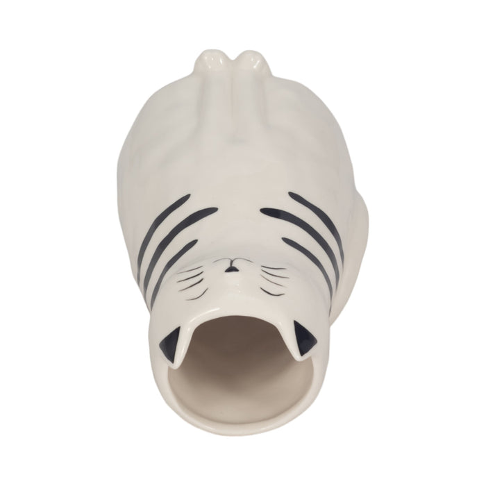 7-sitting-pretty-kitty-with-vase-opening-white-b-6