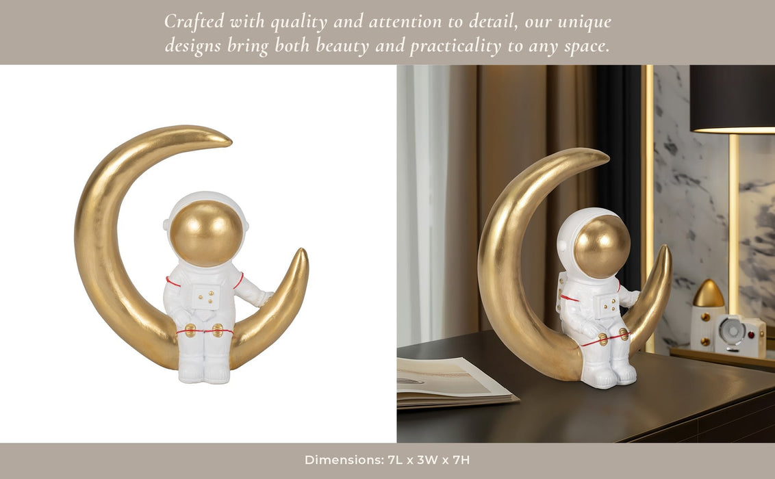 7-space-man-on-crescent-moon-white-gold-11
