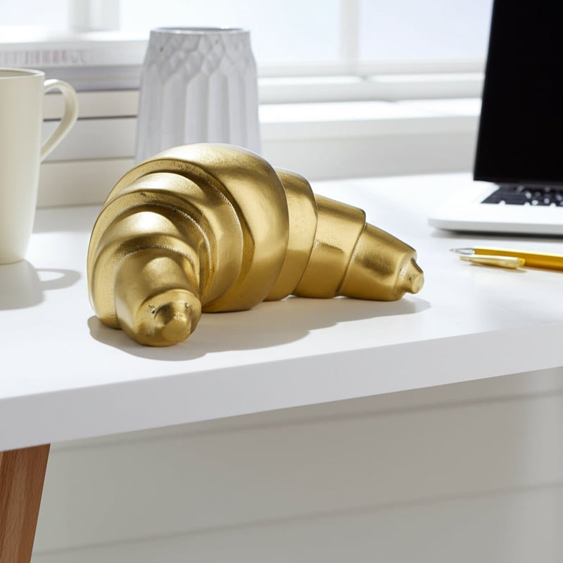 7x4-metal-croissant-gold-12