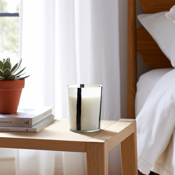 7x9-105-oz-red-currant-oak-candle-white-black-12