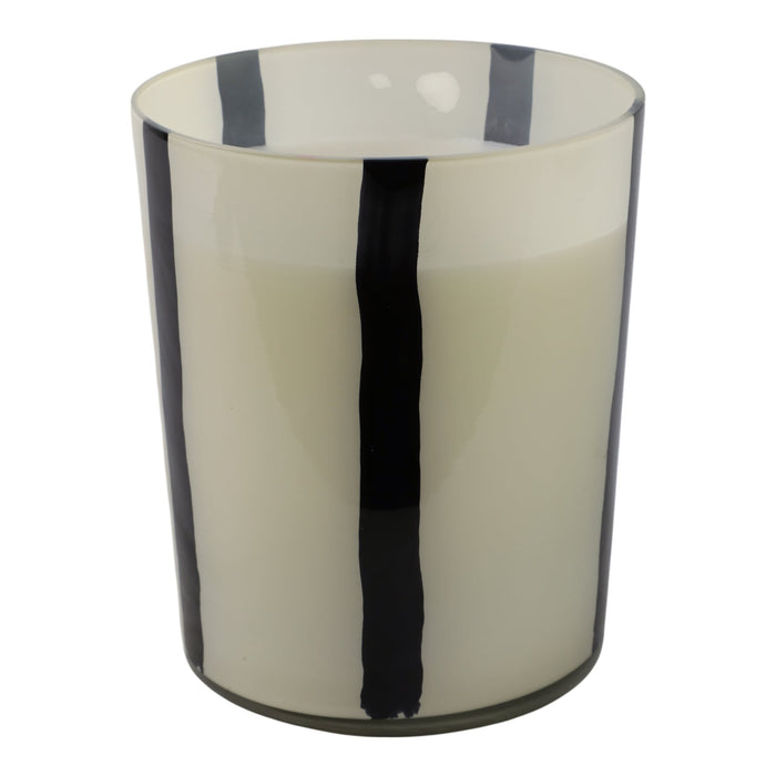 7x9-105-oz-red-currant-oak-candle-white-black-4