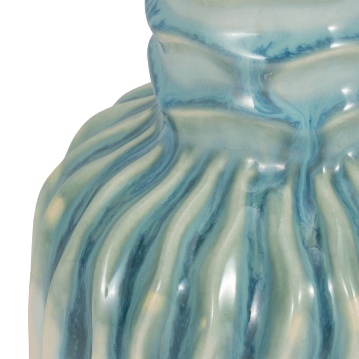 8-coastal-ribbed-bud-vase-reactive-finish-blue-4