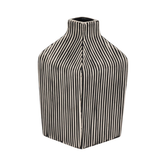 8-lines-square-vase-black-white-3