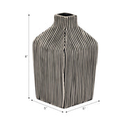8-lines-square-vase-black-white-9