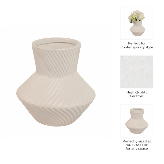 8-modern-totem-vase-white-9