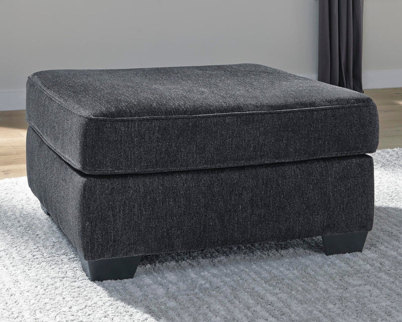 altari-chair-and-ottoman-9
