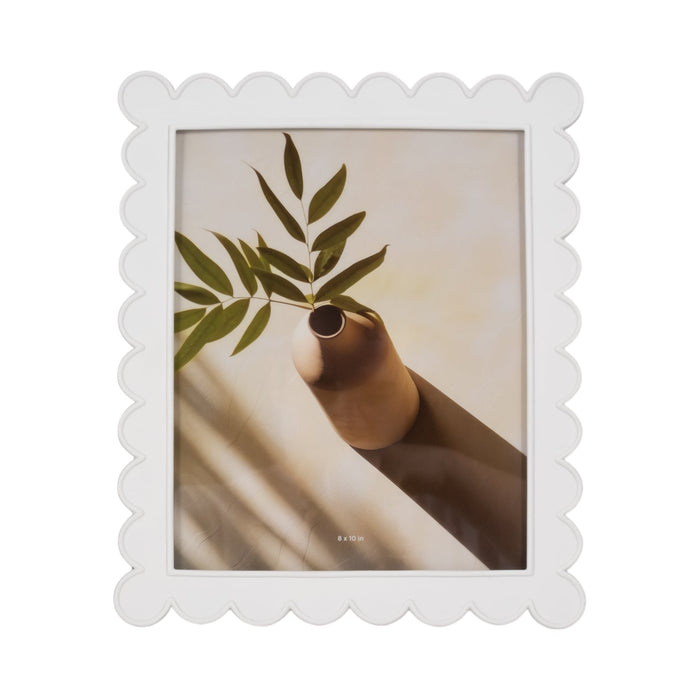 8x10-scallop-edge-photo-frame-white-1