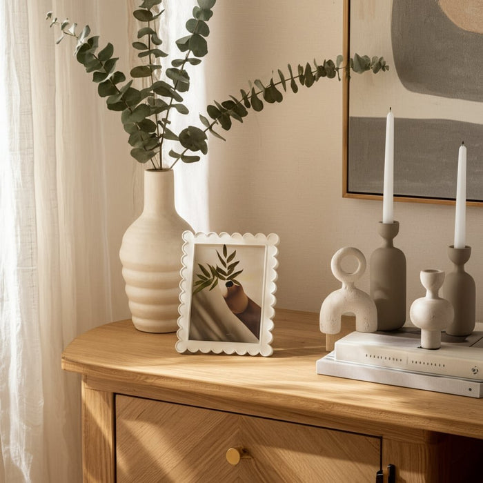 8x10-scallop-edge-photo-frame-white-9