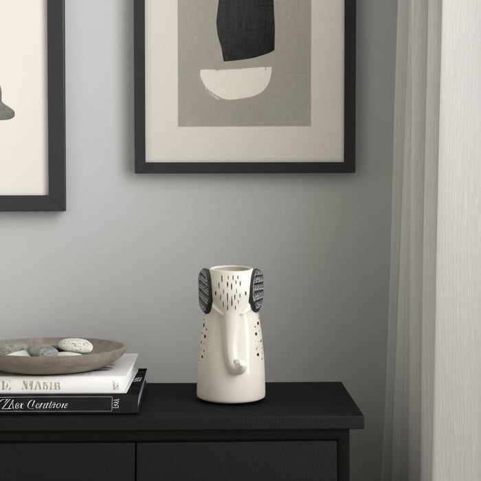 9-elephant-with-vase-opening-white-black-11