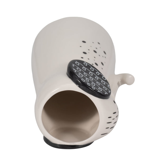 9-elephant-with-vase-opening-white-black-7