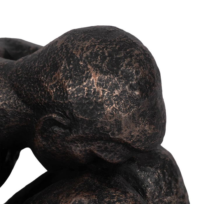 9-sitting-man-bronze-5