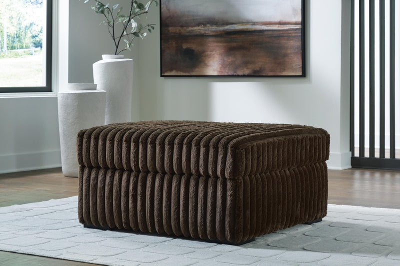 midnight-madness-4-piece-sectional-and-oversized-accent-ottoman-13