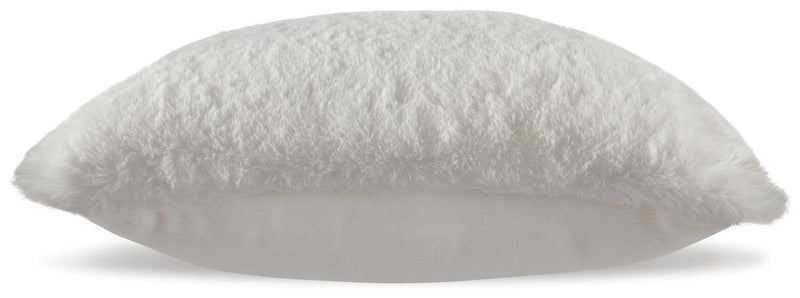 gariland-pillow-3