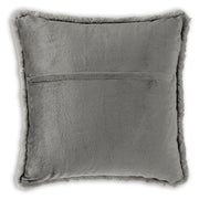gariland-pillow-4