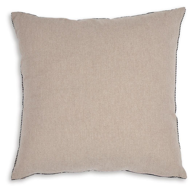 edelmont-pillow-4