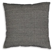 edelmont-pillow-set-of-4-1