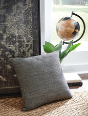 edelmont-pillow-set-of-4-2