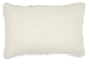 standon-pillow-4