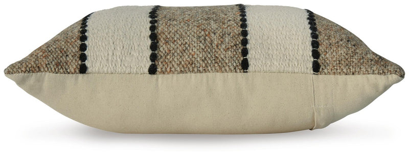 rueford-pillow-set-of-4-3