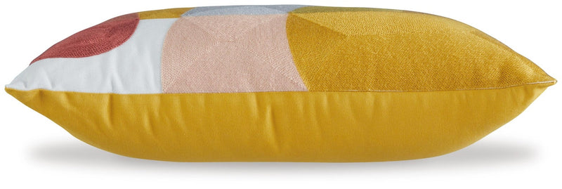 varness-pillow-set-of-4-3