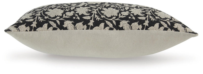 alanderson-pillow-set-of-4-3