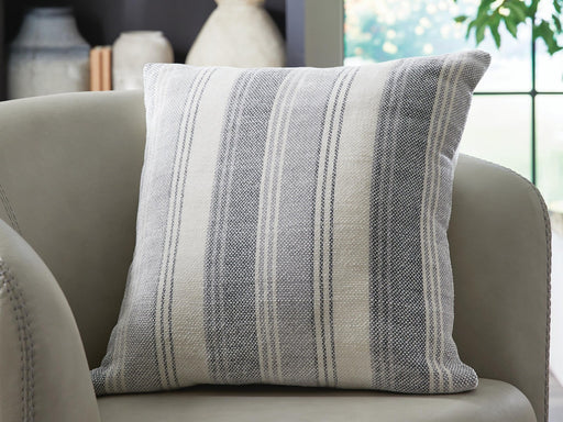 adikus-pillow-set-of-4-2