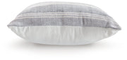 adikus-pillow-set-of-4-3
