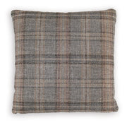dawnworth-pillow-set-of-4-4